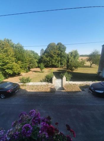 Chez Zoiseau Et Zoiseautte Bed & Breakfast Chassigny Eksteriør bilde