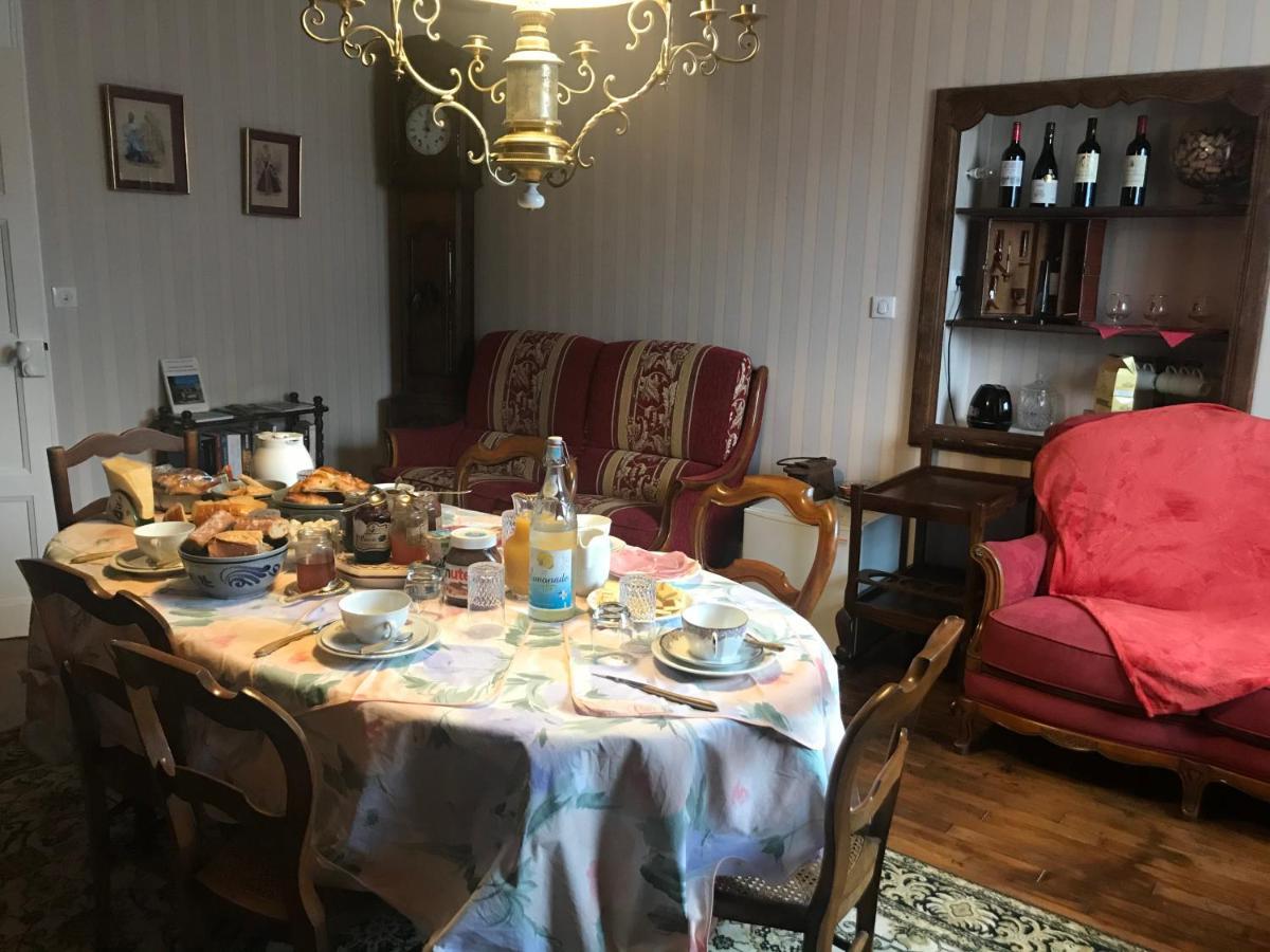 Chez Zoiseau Et Zoiseautte Bed & Breakfast Chassigny Eksteriør bilde