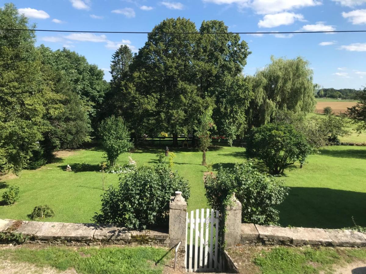 Chez Zoiseau Et Zoiseautte Bed & Breakfast Chassigny Eksteriør bilde